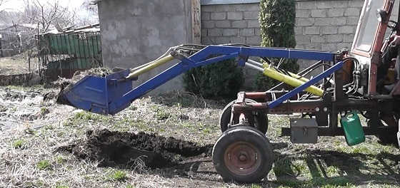 Погрузка самодельным погрузчиком