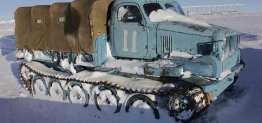 Советские вездеходы на северном холоде
