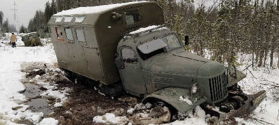 ЗИЛ-157 против ГАЗ-66 на бездорожье