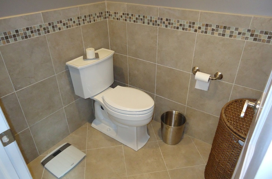 Керамическая плитка для туалета