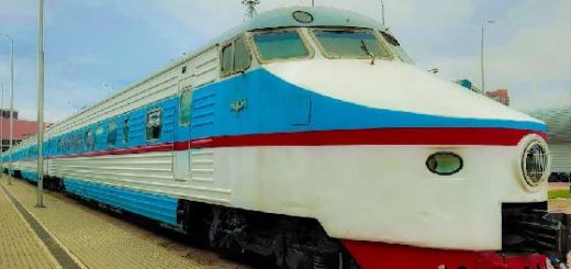 ЭР200 - самая быстрая электричка СССР
