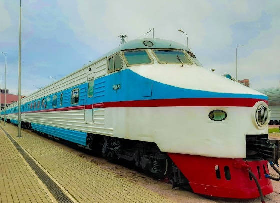 ЭР200 - самая быстрая электричка СССР