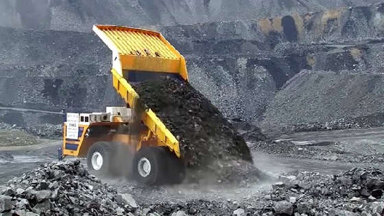 Самосвал БЕЛАЗ 7571