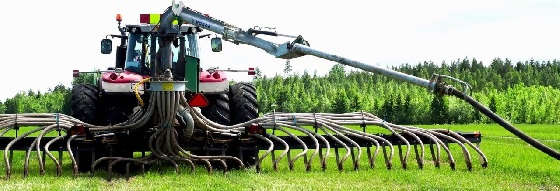 Прицепная распределительная система внесения жидкого навоза AGRONIC