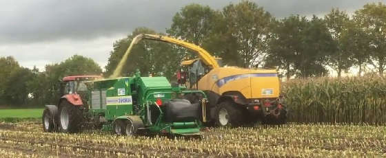 Многофункциональный пресс-обмотчик AGRONIC