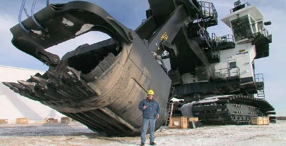 ГИГАНТСКИЙ ГИДРАВЛИЧЕСКИЙ ЭКСКАВАТОР