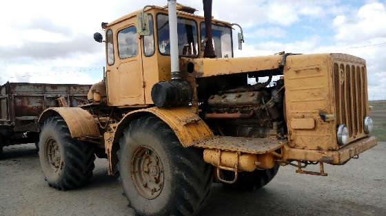 Кировец К-700 «Горбатый»