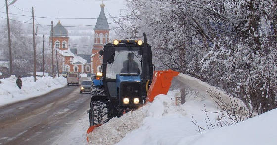 работа снегоуборочных тракторов