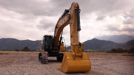 Гусеничный экскаватор Caterpillar 352F