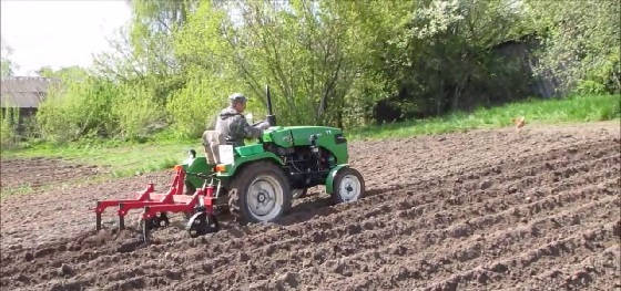 Культиватор-окучник для картофеля на минитрактор