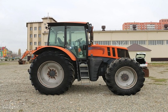 Трактор Terrion 5280