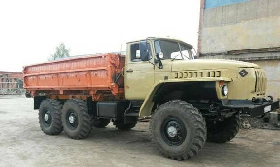 самосвал-сельхозник Урал