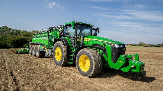 трактор John Deere 8R