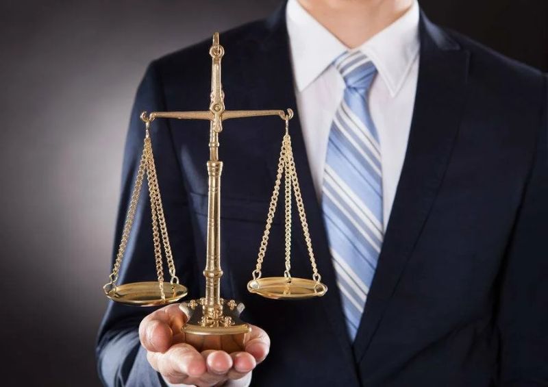 Помощь юриста