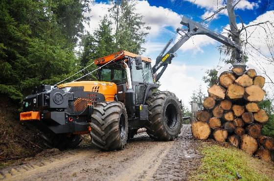 Forstschlepper K300R