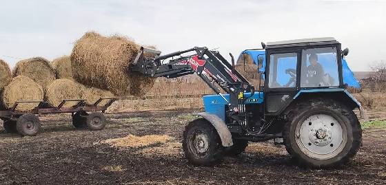 Трактор Беларус 82.1 с погрузчиком ТУРС 100