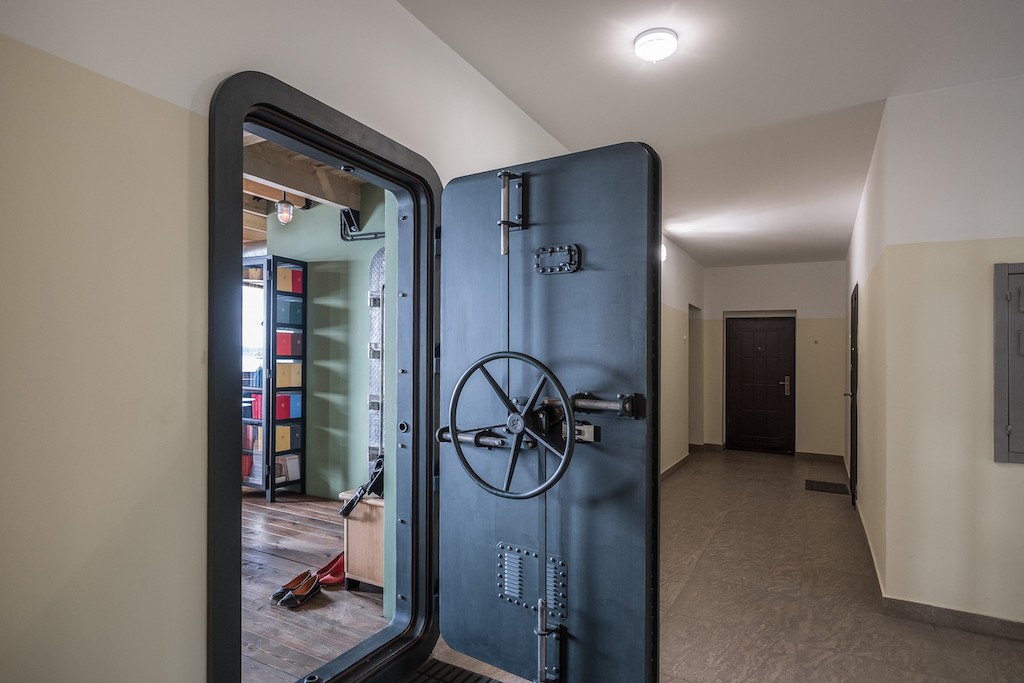 Бронированные входные двери