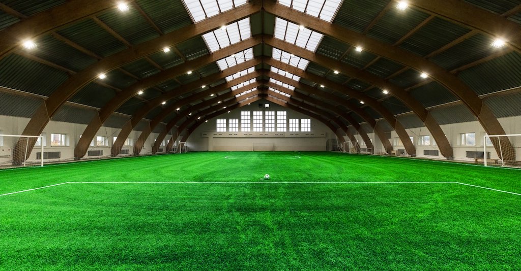 Крытое футбольное поле