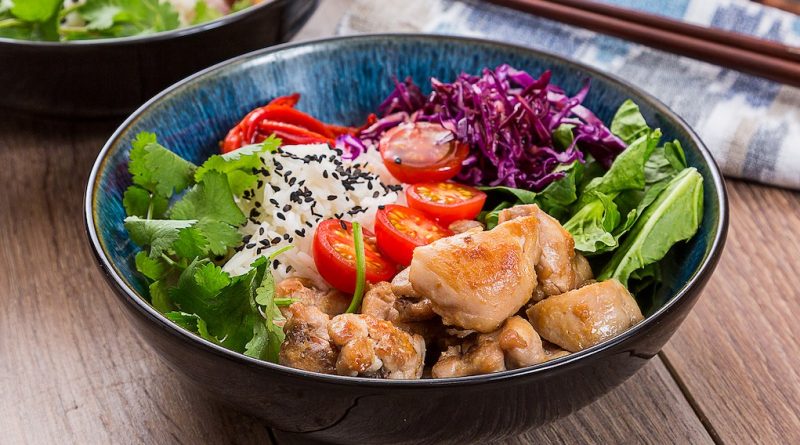 Традиционное блюдо Поке