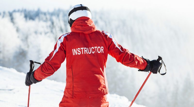 Инструктор по горным лыжам